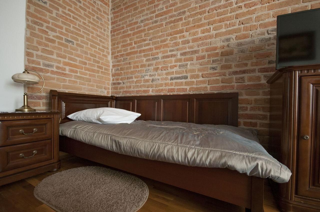 Hotel Restauracja Pod Parowozem Ostrowiec Swietokrzyski Luaran gambar