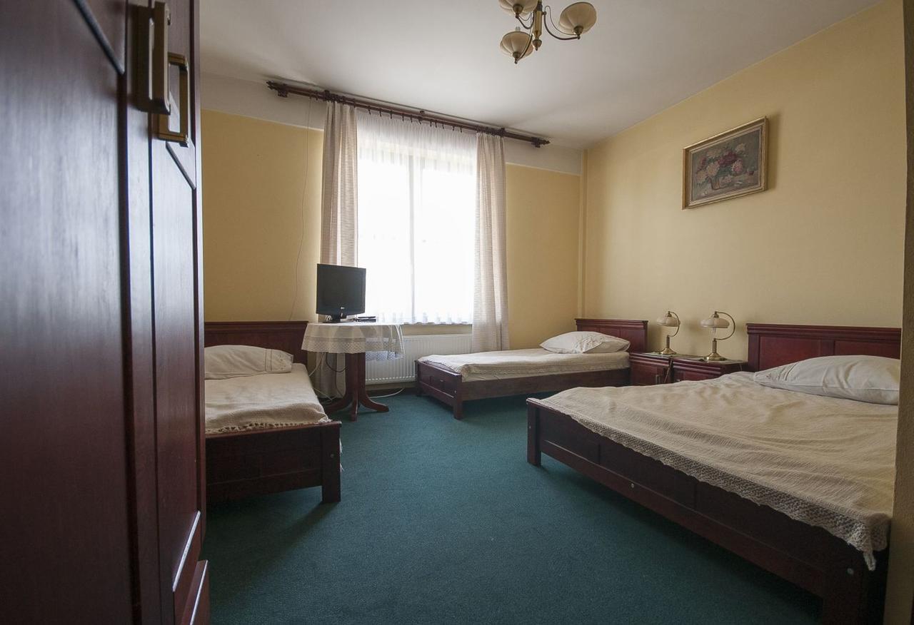 Hotel Restauracja Pod Parowozem Ostrowiec Swietokrzyski Luaran gambar
