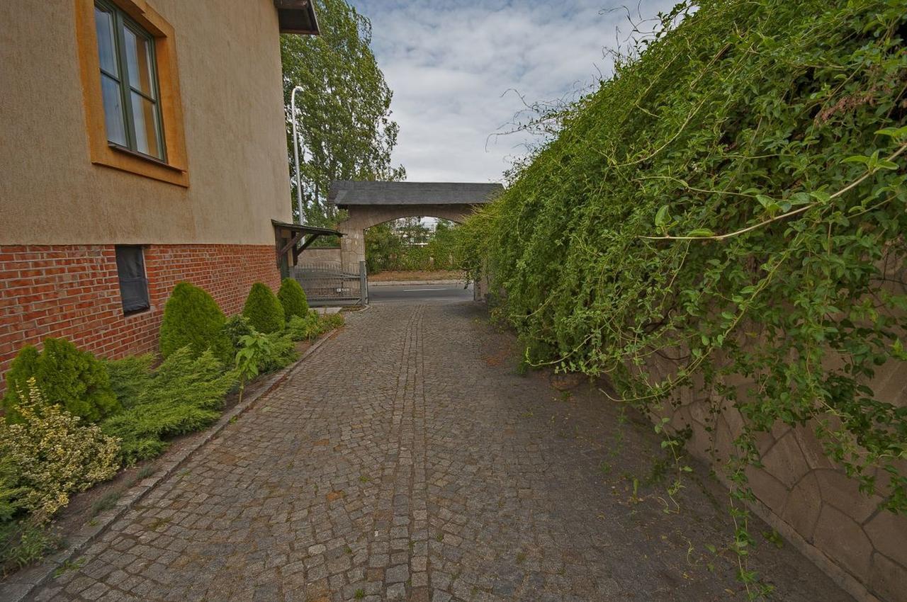 Hotel Restauracja Pod Parowozem Ostrowiec Swietokrzyski Luaran gambar